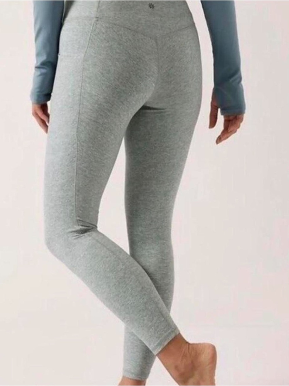 Athleta Salutation Stash Pocket II Softluxe Leggings XL Gray Yoga Pants